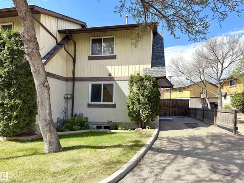 126 WOODSTOCK NW, Edmonton - $221,500