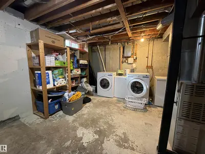 Interior photo 2 of 133 WOODSTOCK NW