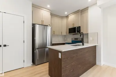 Interior photo 4 of 11229 96 Street NW