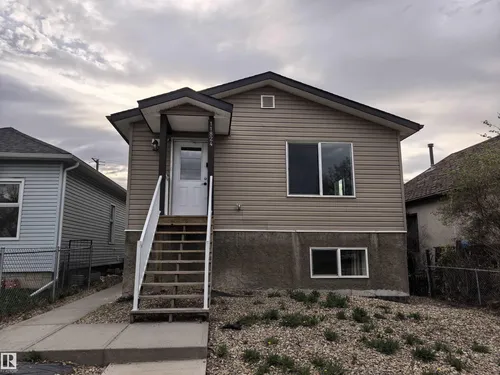 11824 93 ST NW, Edmonton - $454,000