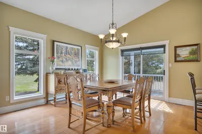 Interior photo 2 of 464012 RGE ROAD 233