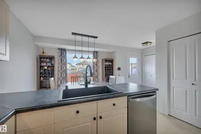 Interior photo 2 of 18 SOUTHWICK PT