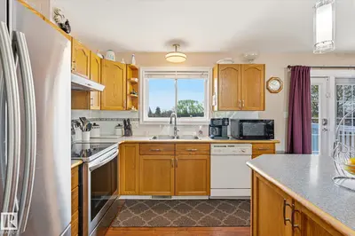 Interior photo 3 of 4821 47