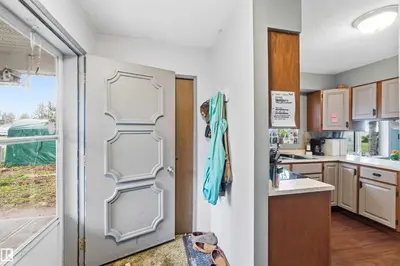 Interior photo 4 of 5437 49 AV