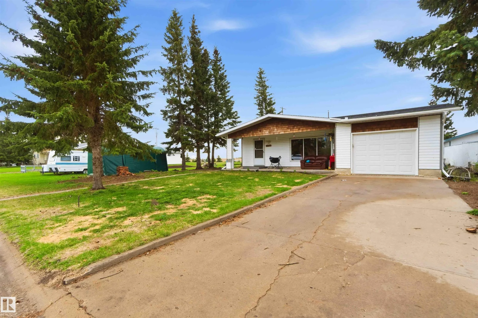5437 49 AV, Andrew - 4 bedroom Detached Single Family for sale