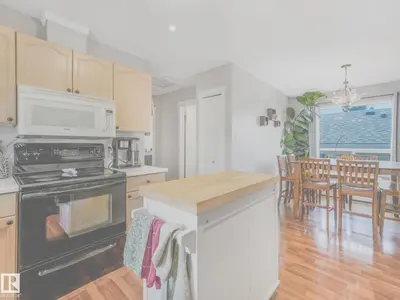Interior photo 2 of 317 KLINE CR NW
