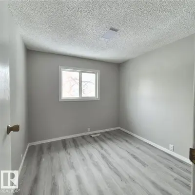 Interior photo 3 of 