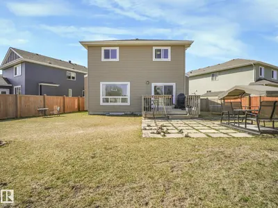 Interior photo 2 of 3910 49 AV