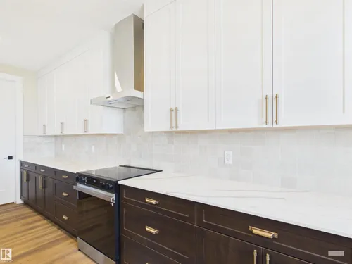 227 RAVINE DR, Devon - $695,222