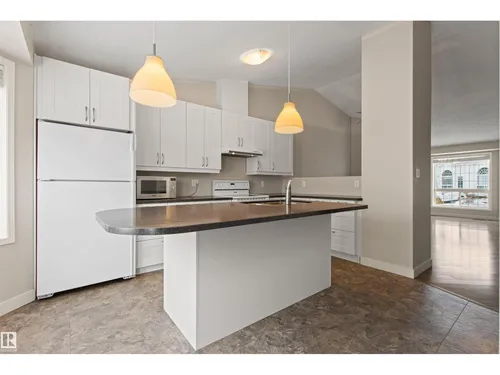 #23 3311 58 ST NW, Edmonton - $310,000