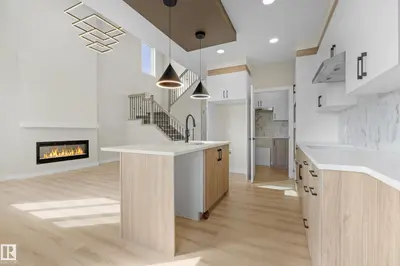 Interior photo 4 of 4915 17 AVENUE SW