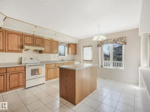 1054 ORMSBY CR NW, Edmonton - $649,900