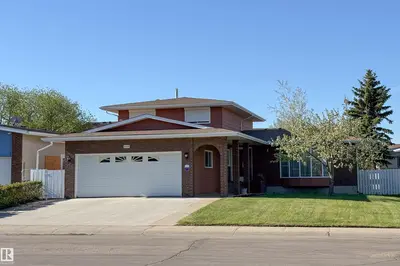 Interior photo 1 of 8509 39B AV NW