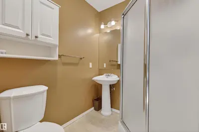 Interior photo 4 of 60119 RR 473