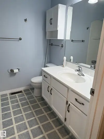 Interior photo 2 of 5451 Circle DR