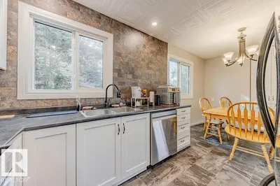 Interior photo 2 of 44 WELLINGTON CR
