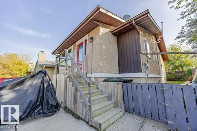 Interior photo 1 of 44 WELLINGTON CR