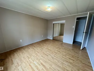 Interior photo 4 of #46 4204 47 ST