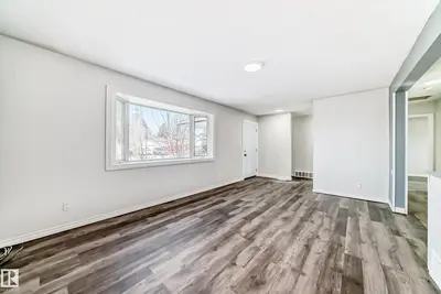 Interior photo 4 of 8615 42A AV NW