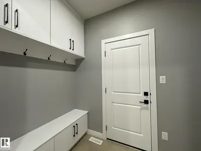 Interior photo 3 of 5611 45 ST