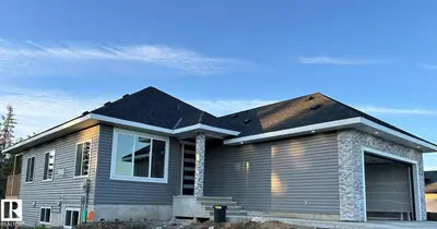 Interior photo 1 of 5611 45 ST
