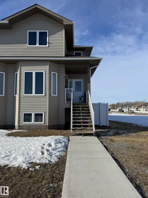 5926 47 ST, Vegreville - $289,900