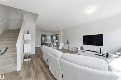 Interior photo 2 of 1506 157 ST SW