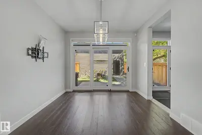 Interior photo 2 of 11430 75 AV NW