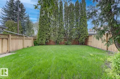Interior photo 3 of 8754 STRATHEARN DR NW NW