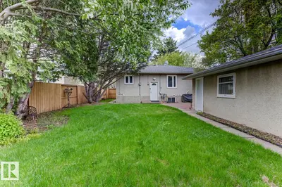 Interior photo 4 of 8754 STRATHEARN DR NW NW