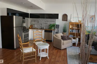 Interior photo 2 of #808 10134 100 ST NW