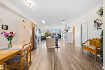 Interior photo 4 of #215 9507 101 AV NW