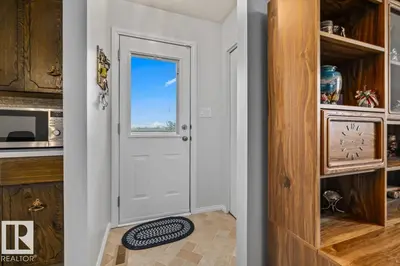 Interior photo 4 of 540013 Range Road 173