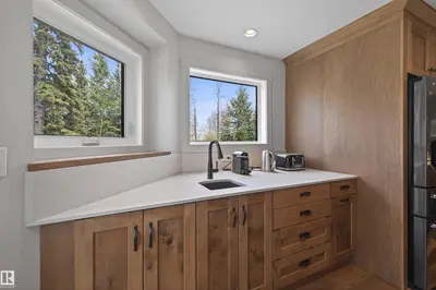 Interior photo 4 of 51574 RGE ROAD 225A