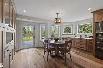 Interior photo 2 of 51574 RGE ROAD 225A