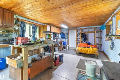 Interior photo 4 of 50519 RGE ROAD 55
