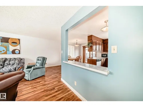 18507 98 AV NW, Edmonton - $449,900