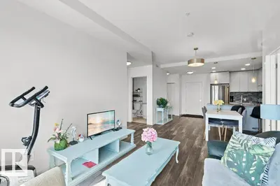 Interior photo 3 of #318 1316 WINDERMERE WY SW