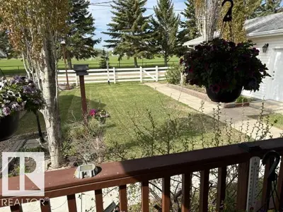 Interior photo 2 of 4805 53ave