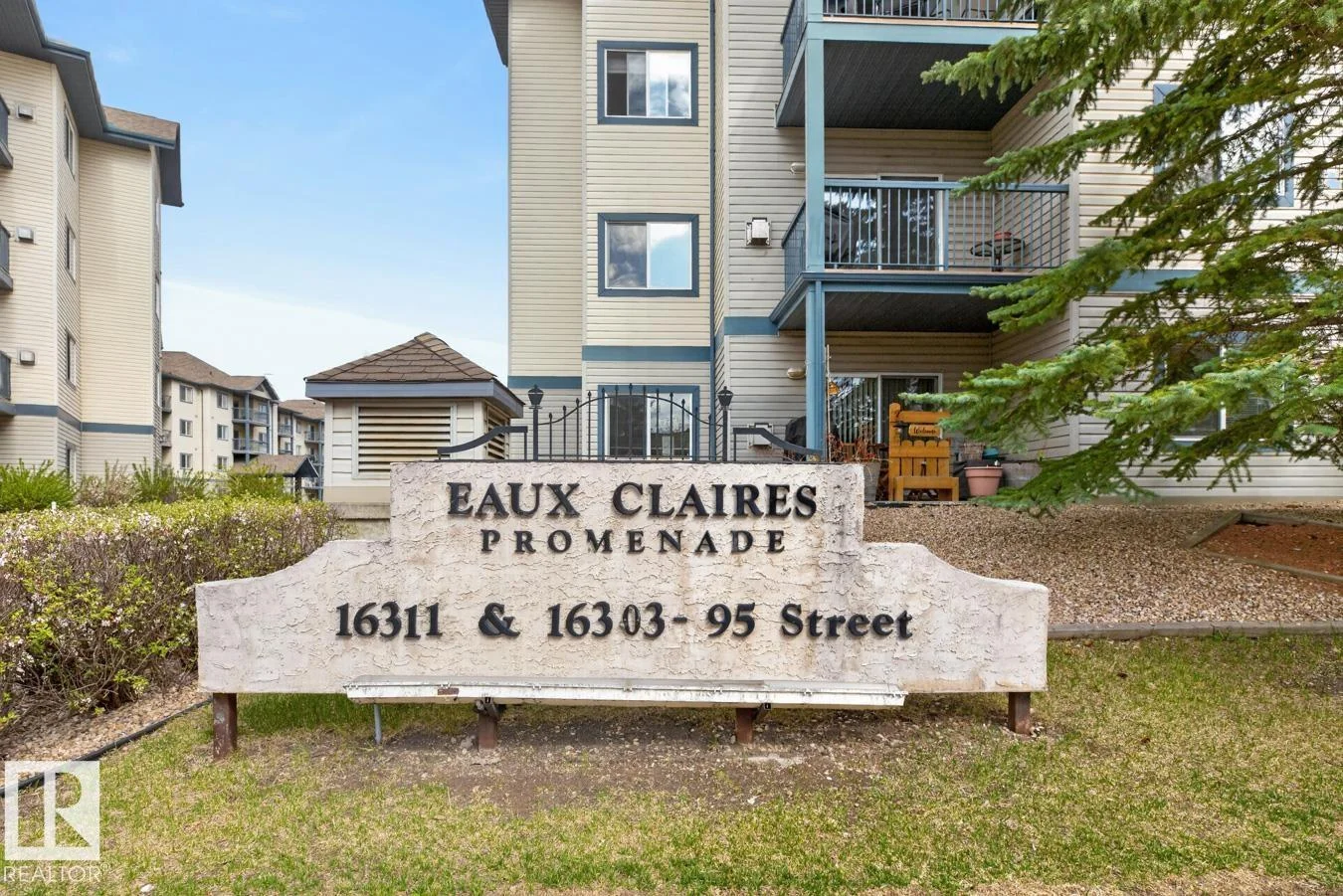 #220 16303 95 ST NW, Edmonton - 3 bedroom Apartment for sale