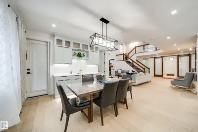Interior photo 2 of 4416 SUZANNA CR SW