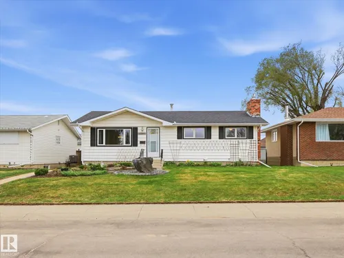 13504 116 St NW NW, Edmonton - $379,900