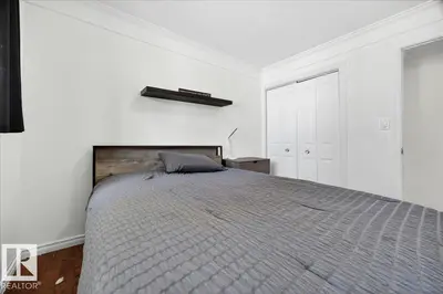 Interior photo 4 of 5040 52 ST