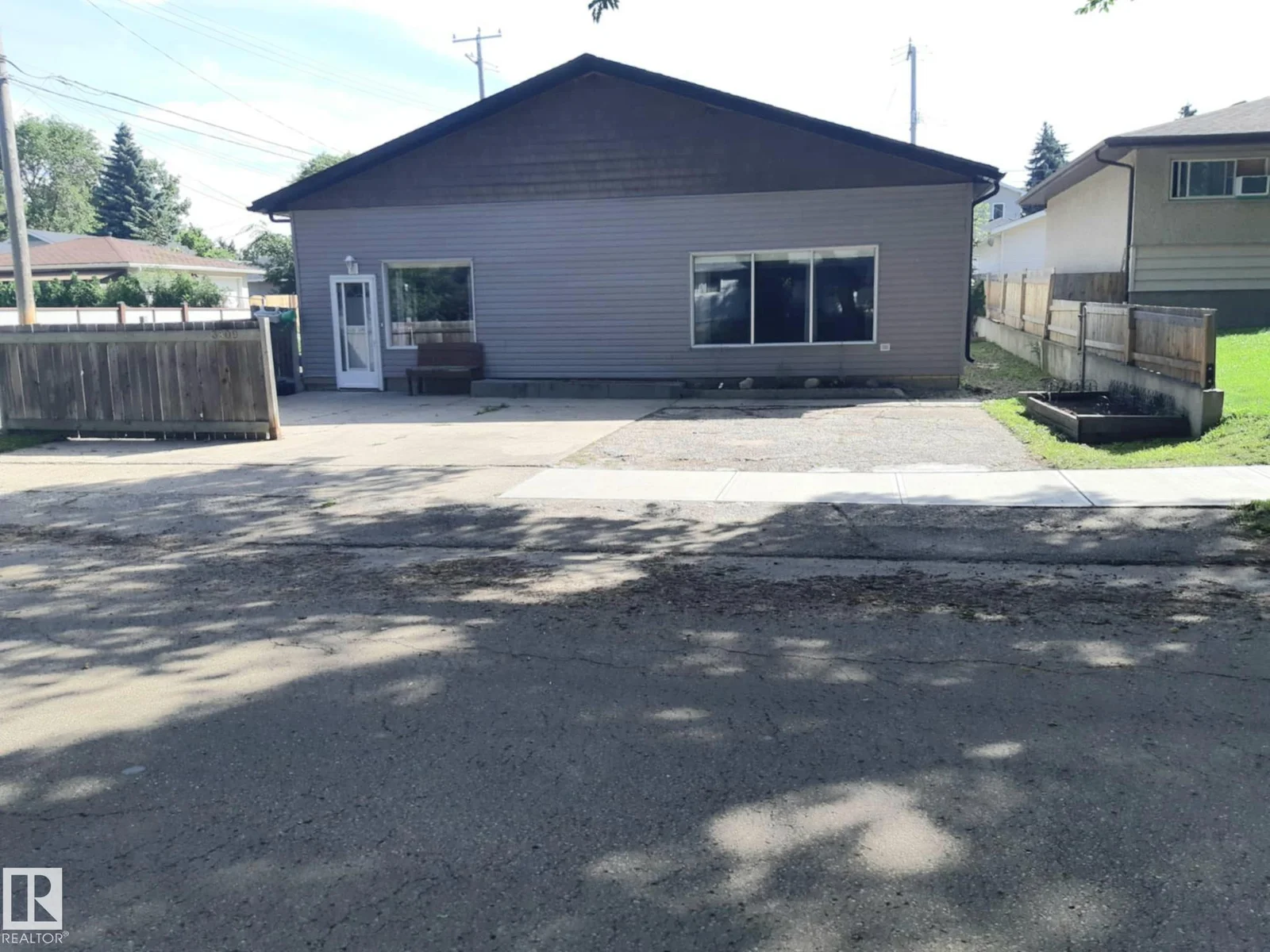 3809 112 AV NW, Edmonton - 4 bedroom Detached Single Family for sale