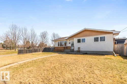 4641 116 AV NW, Edmonton - $399,800