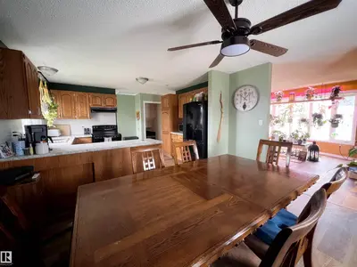 Interior photo 3 of 4903 52 AV