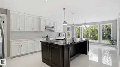 Interior photo 3 of 303 WESTRIDGE RD NW