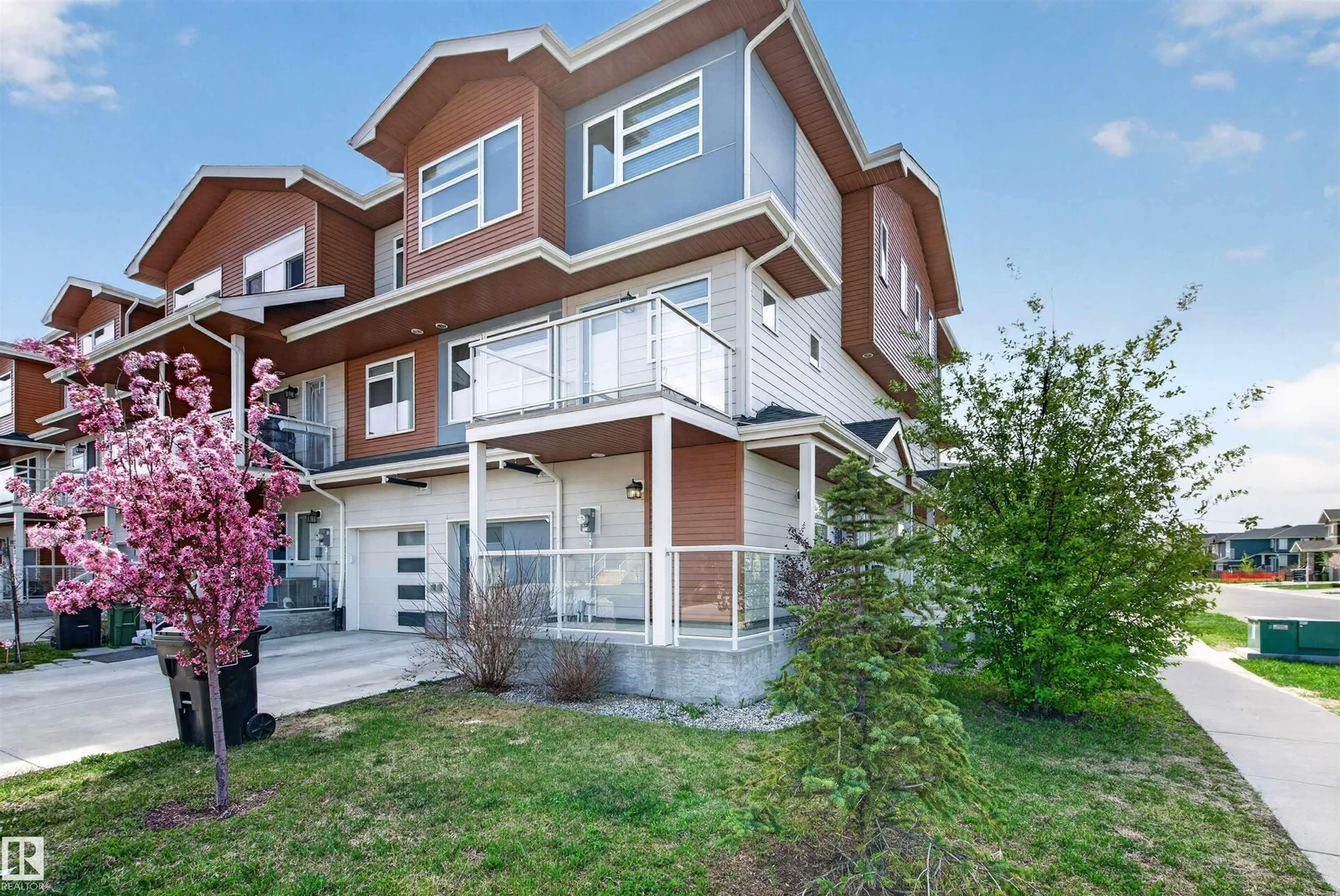 903 173 ST SW, Edmonton - 3 bedroom Residential Attached for sale