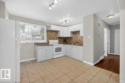 Interior photo 4 of 4630 114 AV NW