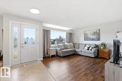 Interior photo 3 of 5409 55 AV